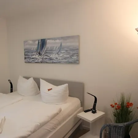 Διαμέρισμα Tine Mit Balkon, Fahrraedern Und Strandkorb Im Sommer *
