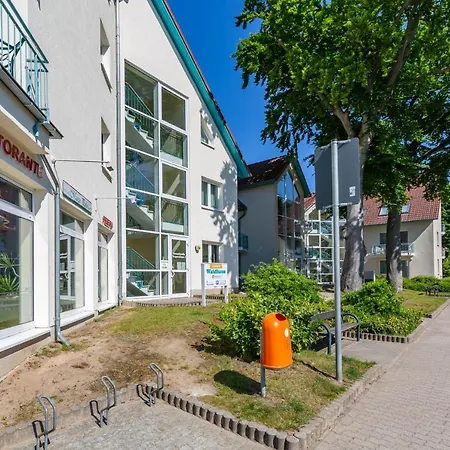 Appartamento Tine Mit Balkon, Fahrraedern Und Strandkorb Im Sommer Zempin