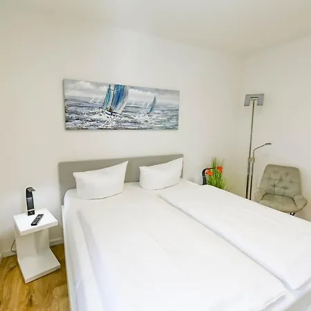 Appartamento Tine Mit Balkon, Fahrraedern Und Strandkorb Im Sommer Zempin