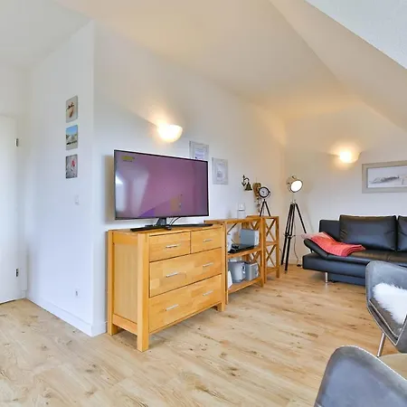 Appartamento Tine Mit Balkon, Fahrraedern Und Strandkorb Im Sommer