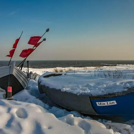 Appartamento Tine Mit Balkon, Fahrraedern Und Strandkorb Im Sommer Zempin